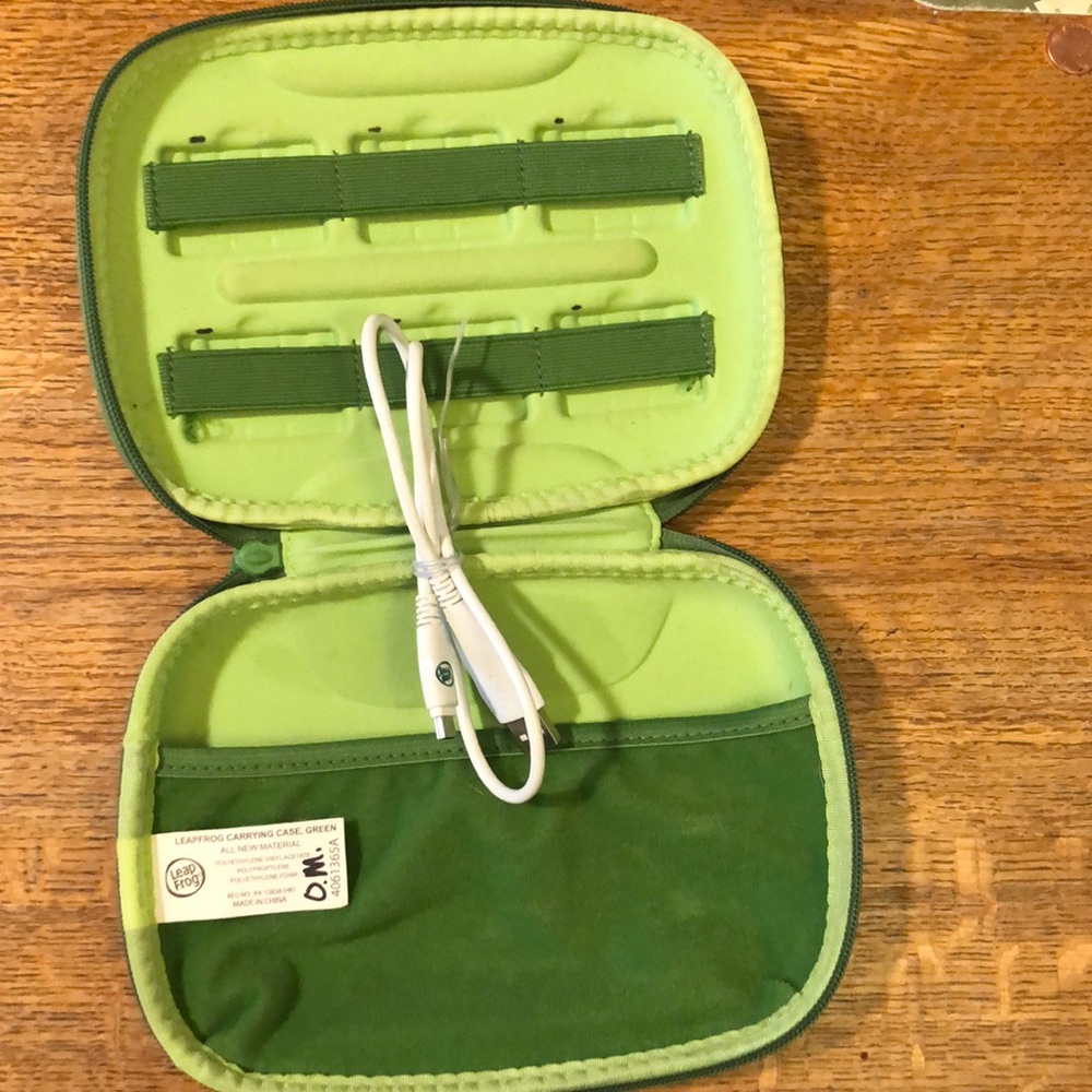 LeapPad 2 with 9 cartridges - Picture 4 of 7